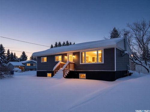 210 1 St W, Meath Park, SK, S0J1T0 | Card Image