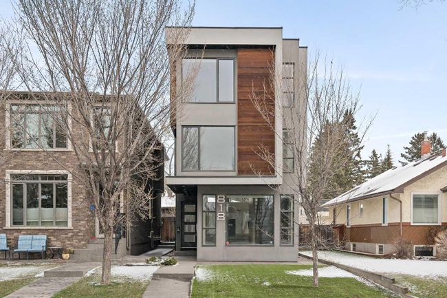 818 23 Avenue Nw, Home with 4 bedrooms, 2 bathrooms and 2 parking in Calgary AB | Image 1