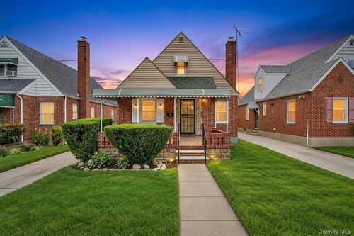 11934 224th St, Cambria Heights, NY, 11411-2112 | Card Image
