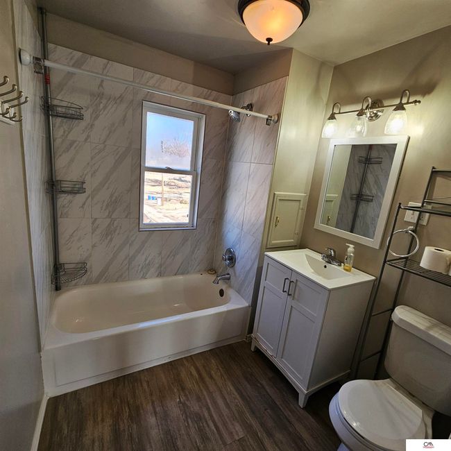 909 9 Th St, House other with 3 bedrooms, 2 bathrooms and 1 parking in Fairbury NE | Image 8