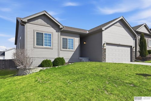 16418 Lilac Street, Omaha, NE, 68116 | Card Image