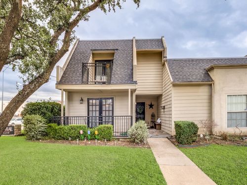 9405 Timberleaf Dr, Dallas, TX, 75243-6123 | Card Image