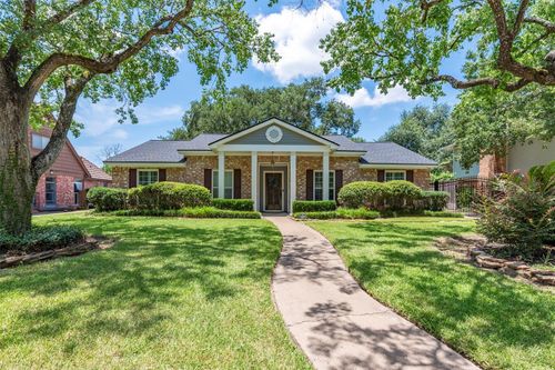 8131 Debbie Gay Dr, Houston, TX, 77040-2406 | Card Image