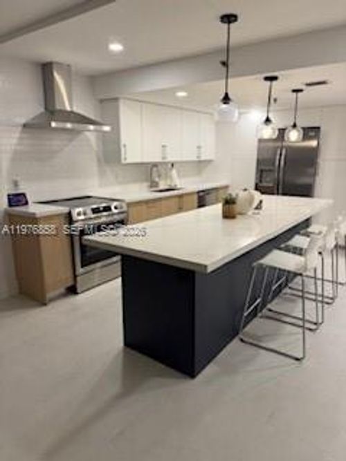 apt-1110-2625 Collins Ave, Miami Beach, FL, 33140-4770 | Card Image