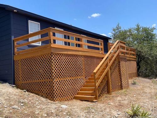 1060 Rockmoor, Canyon Lake, TX, 78133-4830 | Card Image