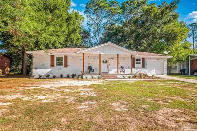 3860 Forest Glen Dr, House other with 3 bedrooms, 2 bathrooms and 1 parking in Pensacola FL | Image 2