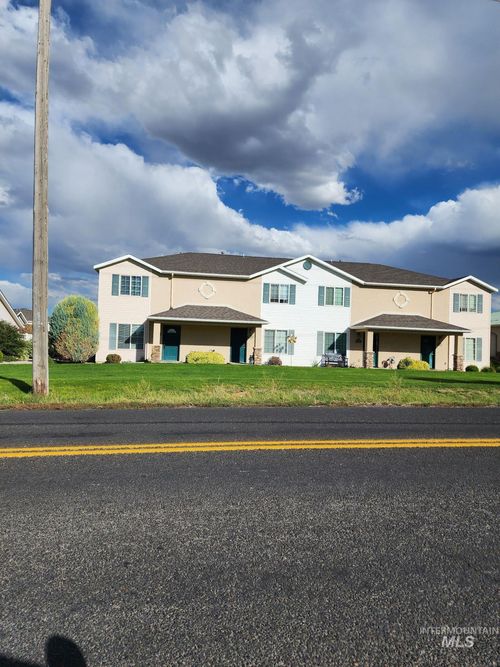 1897 Hampton Way, Twin Falls, ID, 83301-3074 | Card Image