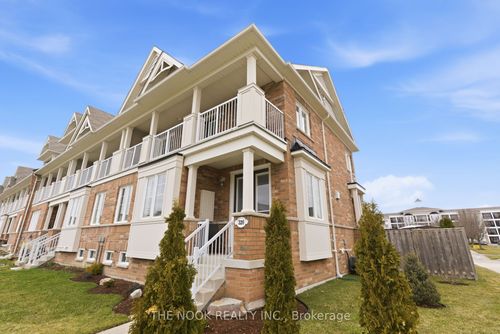 320 Lakebreeze Drive N, Clarington, ON, L1B0A1 | Card Image