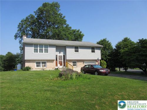 3027 Hecktown Rd, Palmer Twp, PA, 18045-2418 | Card Image