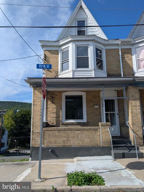 299 High St, Tamaqua, PA, 18252-1803 | Card Image