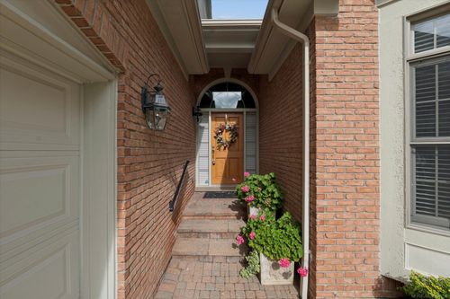 2794 Castlemartin Ct, Oakland Township, MI, 48306-4906 | Card Image