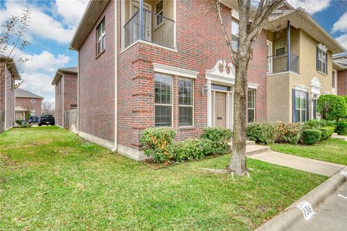 136 Forest Dr, College Station, TX, 77840-2329 | Card Image