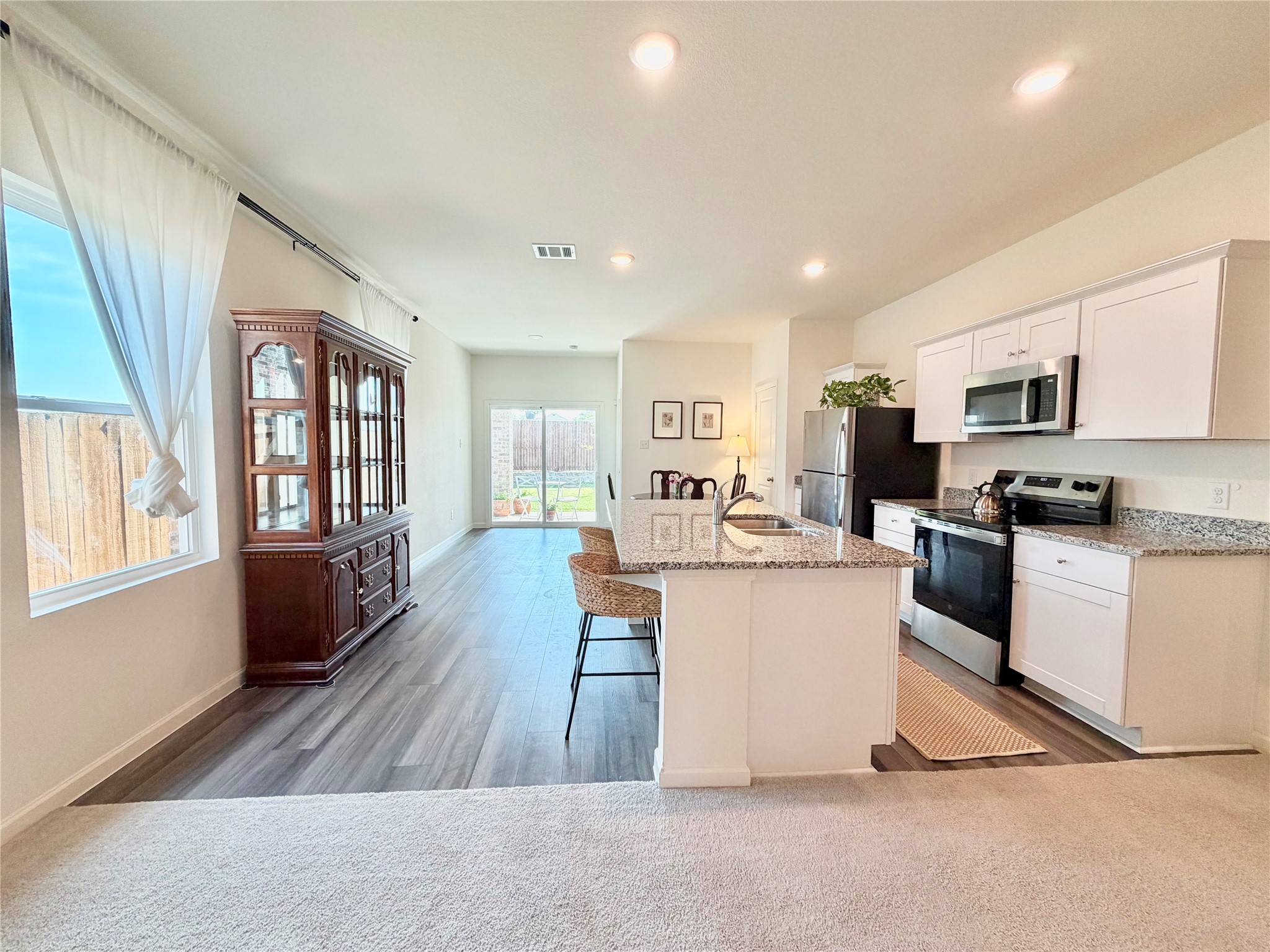 Residential Lease in Melissa 4