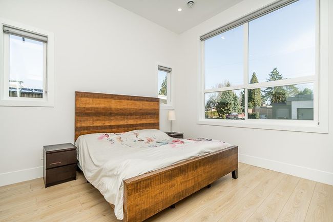 21661 Ridgeway Cres, House other with 8 bedrooms, 8 bathrooms and 6 parking in Maple Ridge BC | Image 19