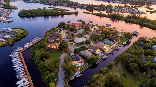1102 Marina Dr, TARPON SPRINGS, FL, 34689-6712 | Card Image