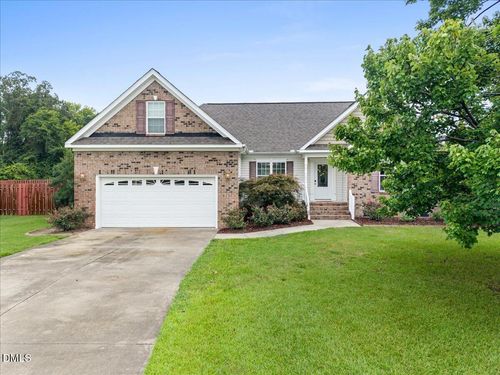 204 Brookside Way, Pikeville, NC, 27863-9633 | Card Image