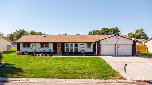 2105 E Maryland Ave, Nampa, ID, 83686-6245 | Card Image