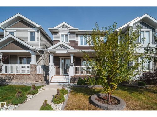 {{alt}} | Card Image