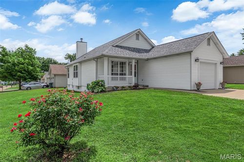 2961 Plum Leaf Cir, Saint Peters, MO, 63303-1220 | Card Image