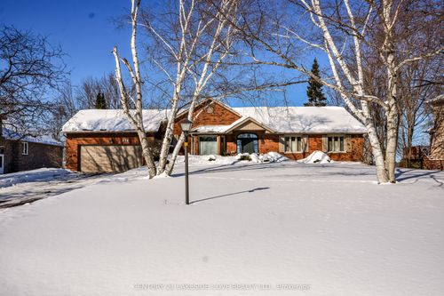 176 Bayshore Dr, Brechin, ON, L0K1B0 | Card Image