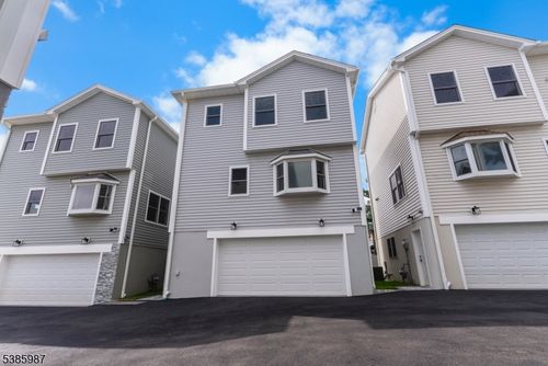 182 E 25th St, Paterson, NJ, 07514-2119 | Card Image