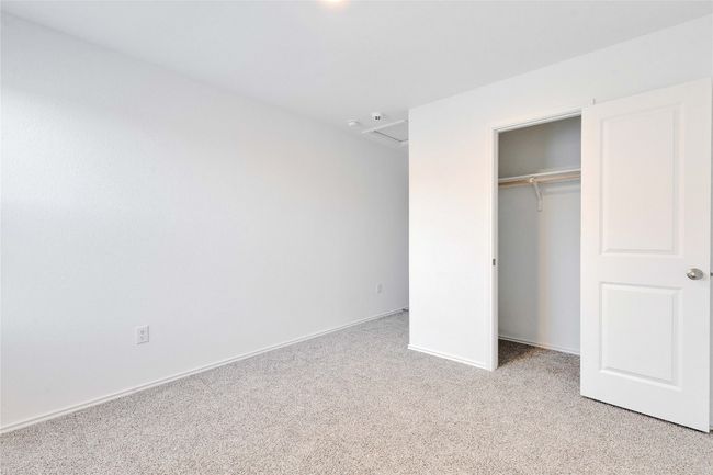 12305 Bulldogger Bnd, House other with 4 bedrooms, 3 bathrooms and 4 parking in Mustang Ridge TX | Image 22