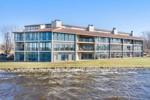 unit-101-1198 S Lake St, Whitehall, MI, 49461-1776 | Card Image