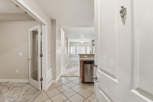 2024-5450 E Deer Valley Dr, Phoenix, AZ, 85054-8118 | Card Image