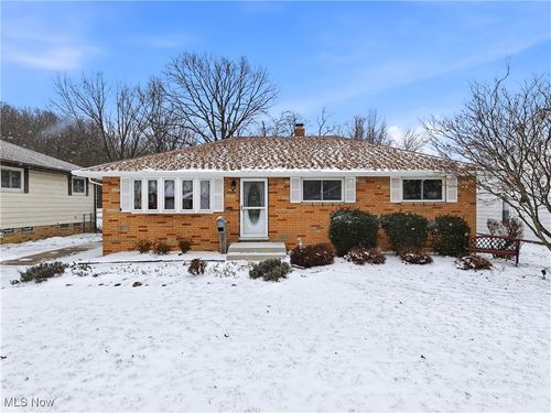 5905 Regency Dr, Parma, OH, 44129-5915 | Card Image