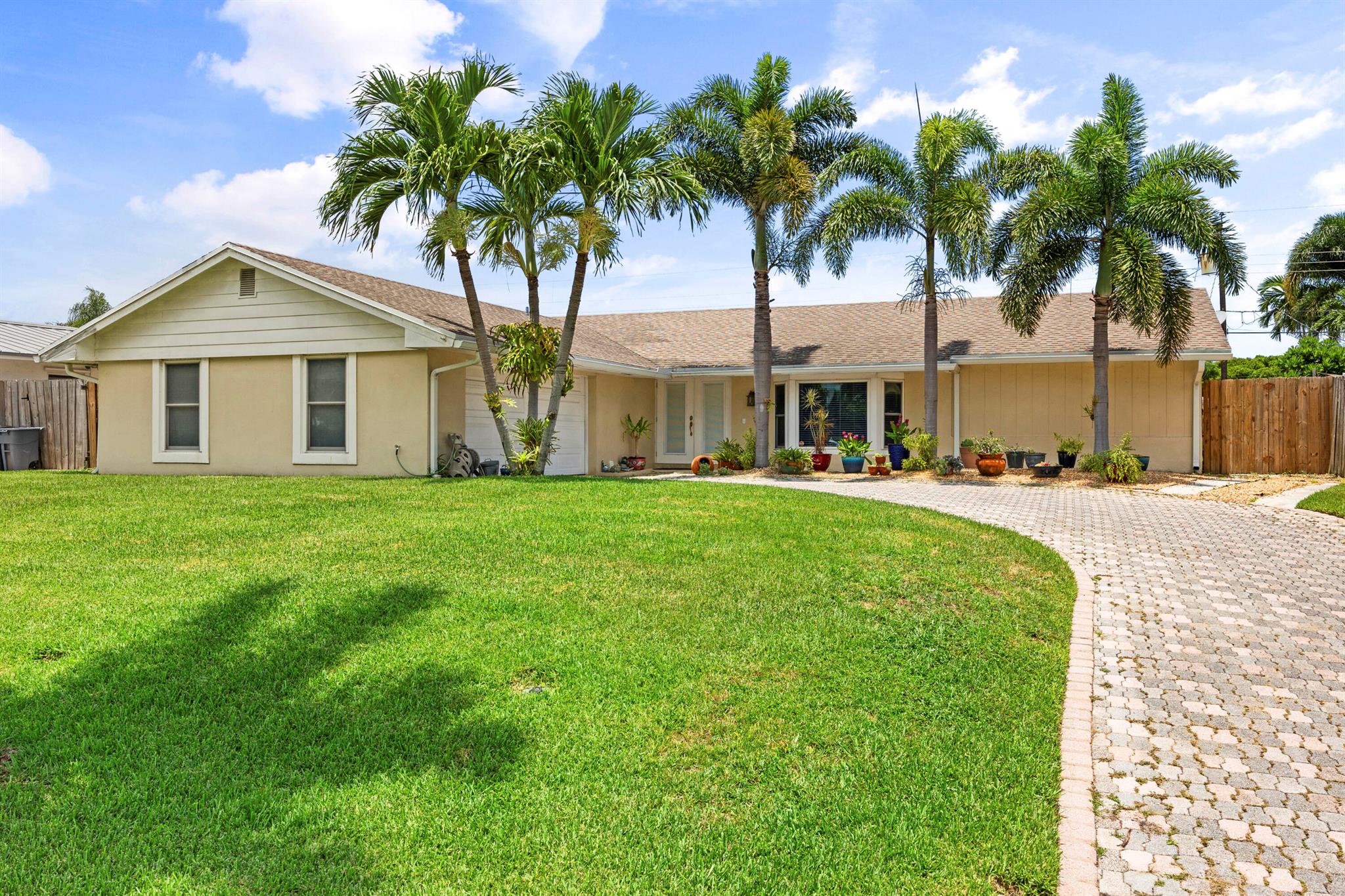 Bluebell St, Palm Beach Gardens, FL 33410