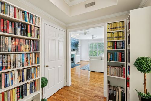 unit-30-4040 Woodlawn Dr, Nashville, TN, 37205-1908 | Card Image