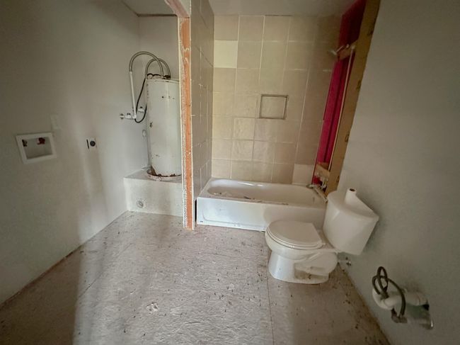 2121 Western Ave, House other with 2 bedrooms, 1 bathrooms and null parking in West Orange TX | Image 9