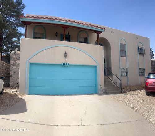 2205 Cimarron Dr, Las Cruces, NM, 88011-8005 | Card Image