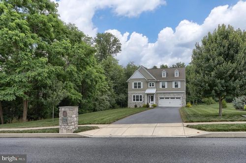 725 Hampton Ct, HARRISBURG, PA, 17112-3417 | Card Image