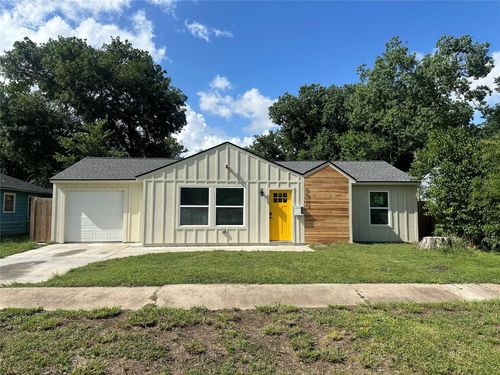 5017 Kenilwood Dr, Houston, TX, 77033-3538 | Card Image
