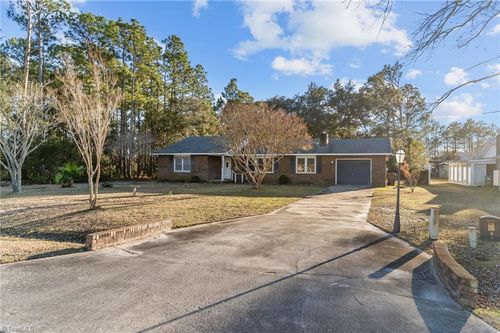 566 Palmer Dr, Southport, NC, 28461-9780 | Card Image