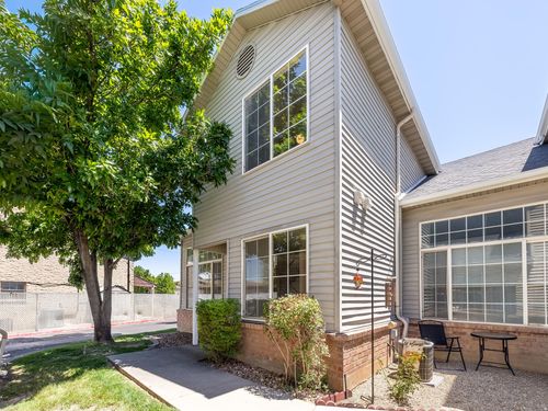 255 Majestic Meadows Dr, Payson, UT, 84651-2062 | Card Image