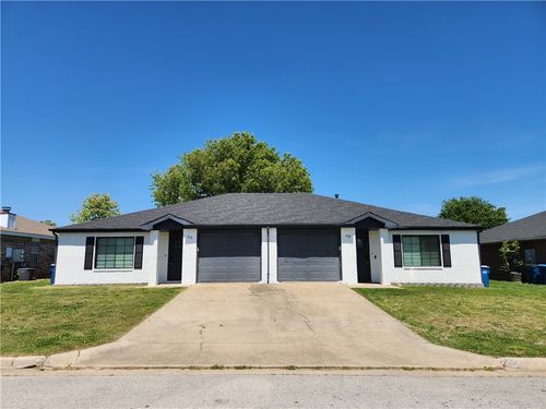 9 Holly Dr, Bentonville, AR, 72712-4446 | Card Image