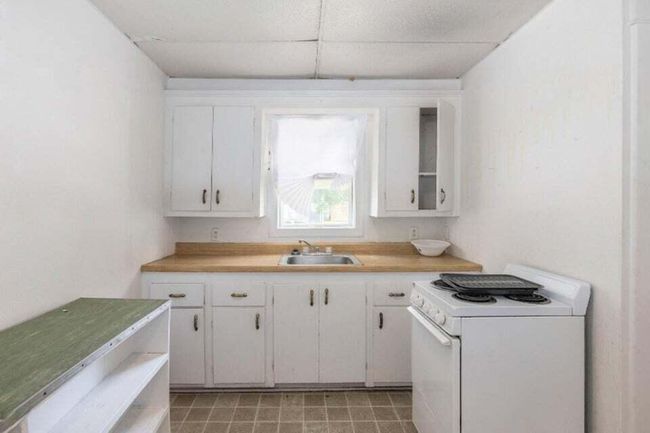 1 - 101 N Maple St, Condo with 0 bedrooms, 1 bathrooms and null parking in Hartford MI | Image 6