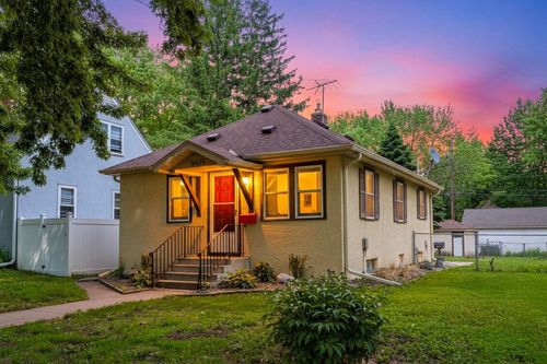 5425 32nd Ave S, Minneapolis, MN, 55417-2036 | Card Image