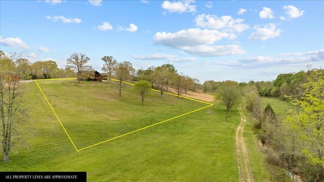 229 Blackhawk Ct, House other with 2 bedrooms, 2 bathrooms and 6 parking in Waverly TN | Image 4