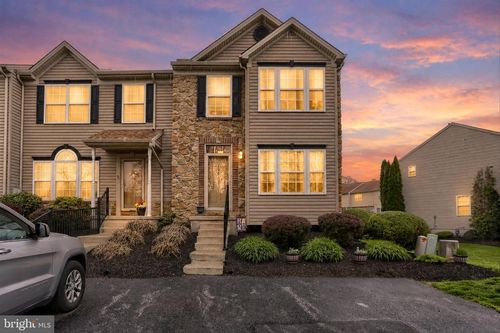 120 E Beaver St, YORK, PA, 17406-9065 | Card Image