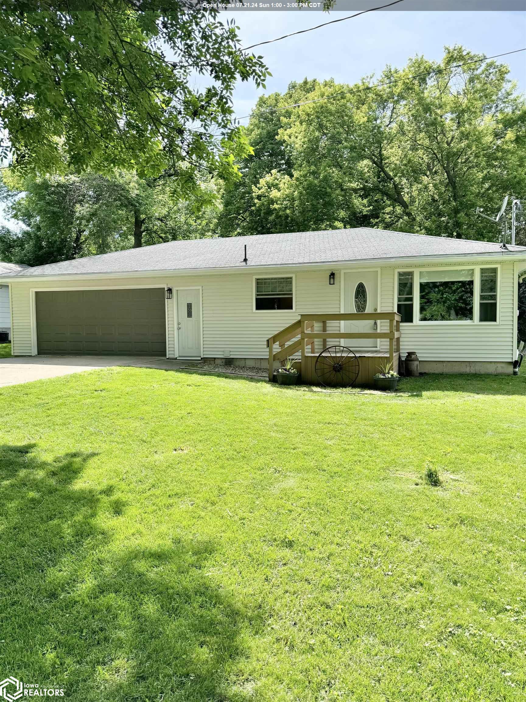 2131 S Shore Dr., For Sale in Clear Lake Zoocasa