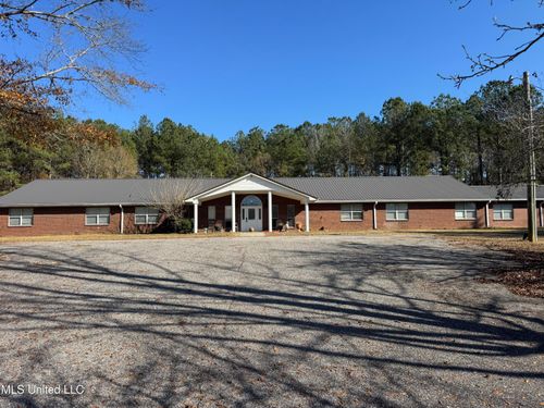 3147 Old Amy Rd, Laurel, MS, 39443-9079 | Card Image