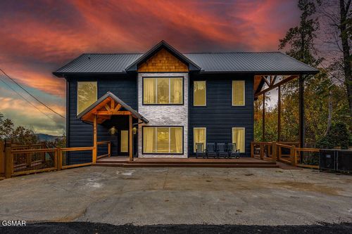 788 Chestnut Dr, Gatlinburg, TN, 37738-4450 | Card Image