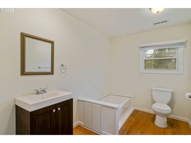 11224 Summit Loop Se, House other with 6 bedrooms, 6 bathrooms and 3 parking in Turner OR | Image 35