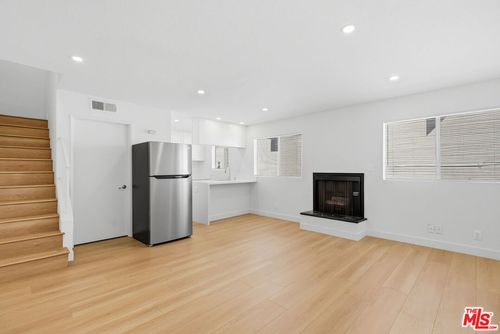 103-4354 Mclaughlin Avenue, Los Angeles, CA, 90066 | Card Image