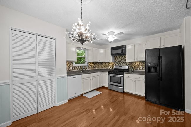 193 Timberside Dr, House other with 2 bedrooms, 1 bathrooms and null parking in Mars Hill NC | Image 16