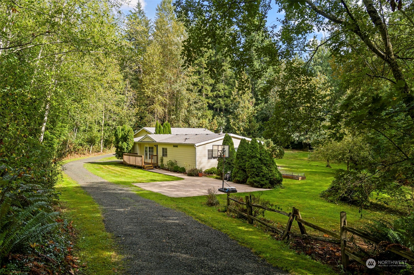 Creek View Ct, Port Orchard, WA 98366