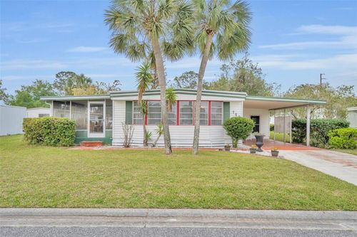 104 Diamond Head Dr, LEESBURG, FL, 34788-8758 | Card Image